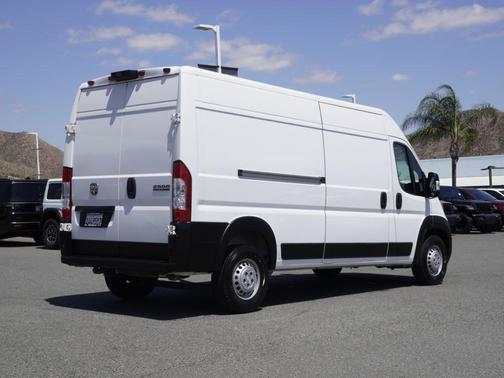 Bright White Clearcoat 2025 RAM ProMaster 2500 High Roof