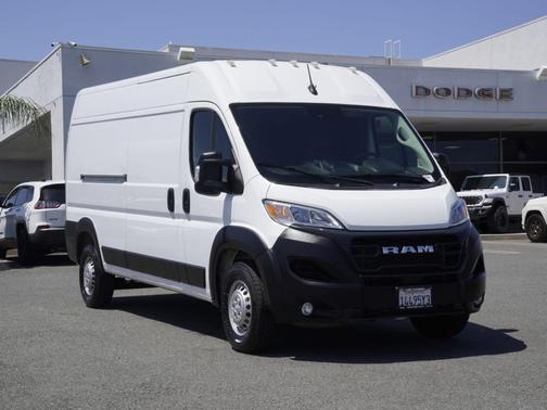 Bright White Clearcoat 2025 RAM ProMaster 2500 High Roof