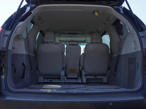 2012 Toyota Sienna XLE