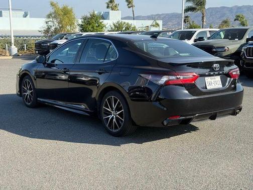 Midnight Black Metallic 2023 Toyota Camry SE