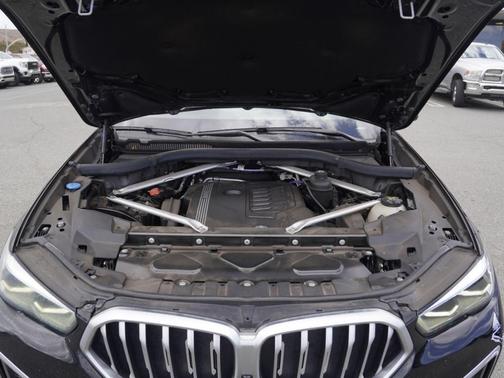 Jet Black 2022 BMW X6 xDrive40i
