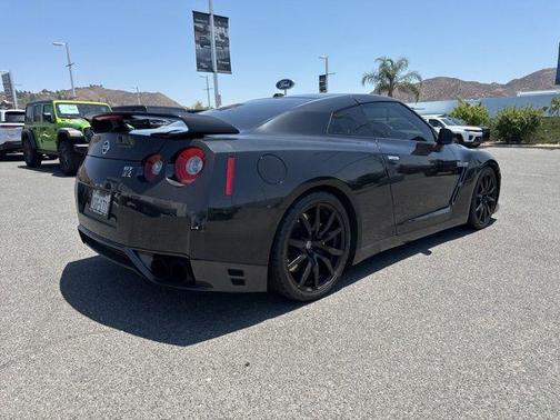 Jet Black Pearl 2014 Nissan GT-R Premium