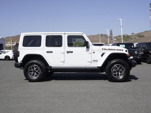 Bright White Clearcoat 2026 Jeep Wrangler Rubicon