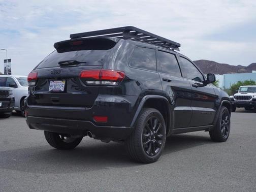 2018 Jeep Grand Cherokee Altitude