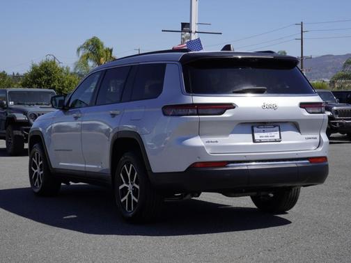 Silver Zynith 2024 Jeep Grand Cherokee L Limited