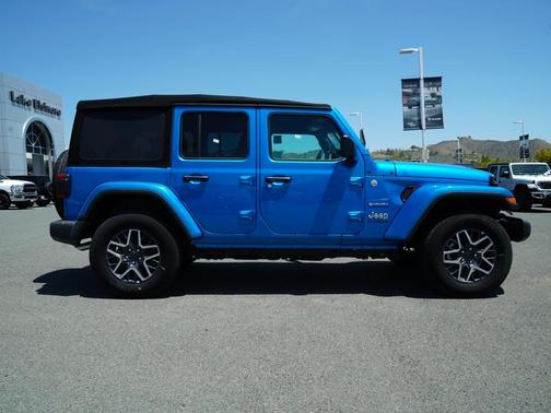 2024 Jeep Wrangler Sahara