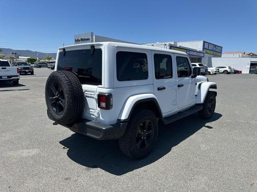 2021 Jeep Wrangler Unlimited Sahara Altitude