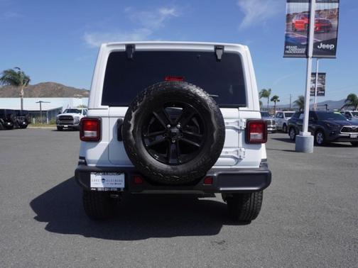 2021 Jeep Wrangler Unlimited Sahara Altitude