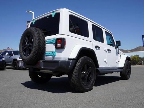2021 Jeep Wrangler Unlimited Sahara Altitude