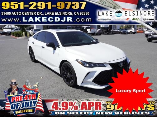 2022 Toyota Avalon Hybrid XSE Nightshade