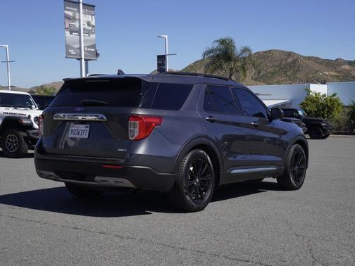 Magnetic 2020 Ford Explorer XLT