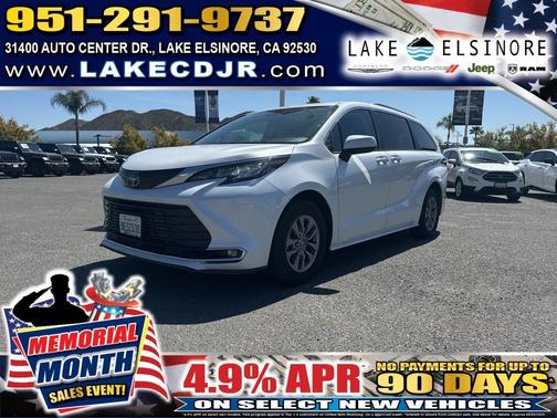 2023 Toyota Sienna XLE