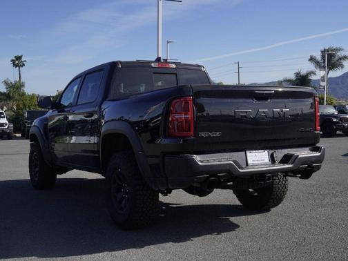 Diamond Black 2026 RAM 1500 RHO