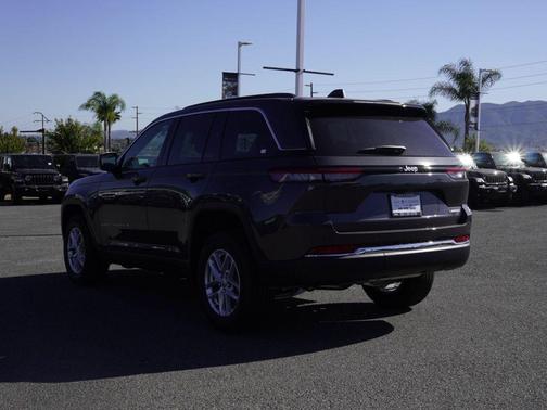Metallic 2026 Jeep Grand Cherokee Laredo X