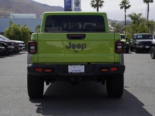 Mojito! Clearcoat 2026 Jeep Gladiator Mojave