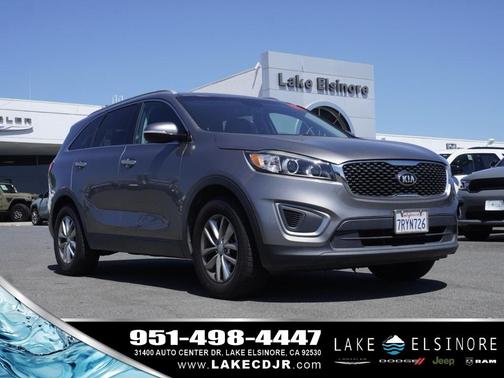 2016 Kia Sorento LX