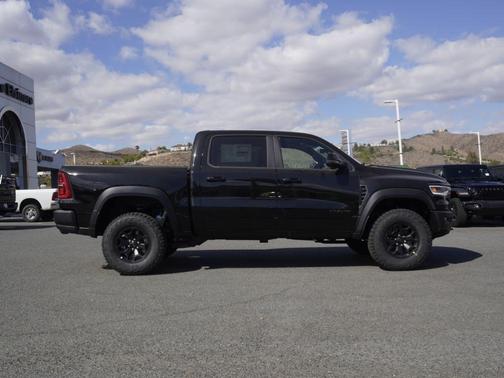 Diamond Black 2026 RAM 1500 RHO