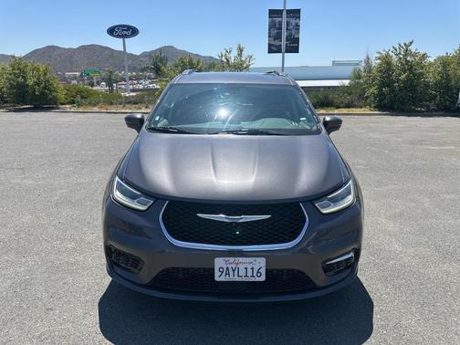 2021 Chrysler Pacifica Hybrid Touring L