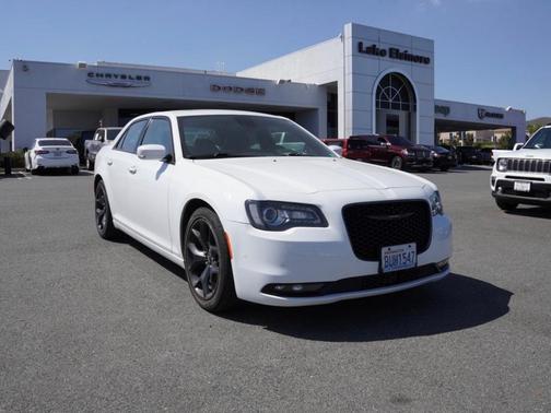 2022 Chrysler 300 S