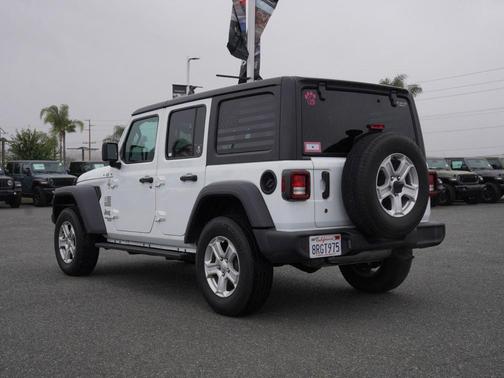 2020 Jeep Wrangler Unlimited Sport