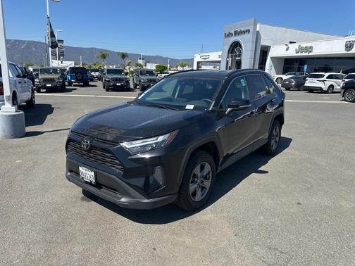2022 Toyota RAV4 XLE