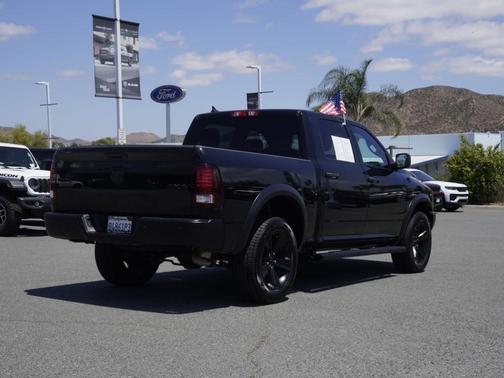 Diamond Black 2022 RAM 1500 Classic SLT