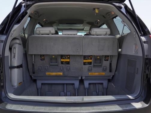 2012 Toyota Sienna XLE