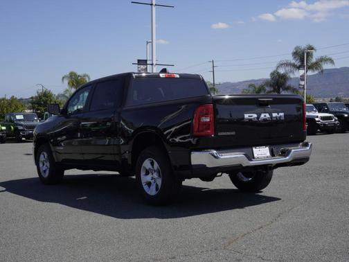 Diamond Black 2026 RAM 1500 Big Horn/Lone Star