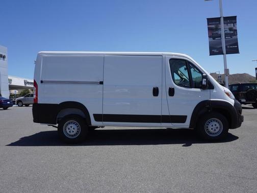 2025 RAM ProMaster 1500 Low Roof