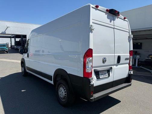 Bright White Clearcoat 2025 RAM ProMaster 2500 High Roof