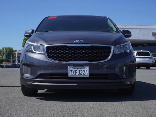 2017 Kia Sedona LX
