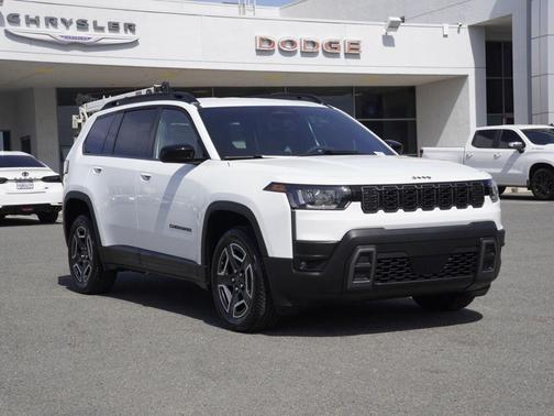 2026 Jeep Cherokee LAREDO/LIMITED