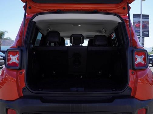 2018 Jeep Renegade Trailhawk