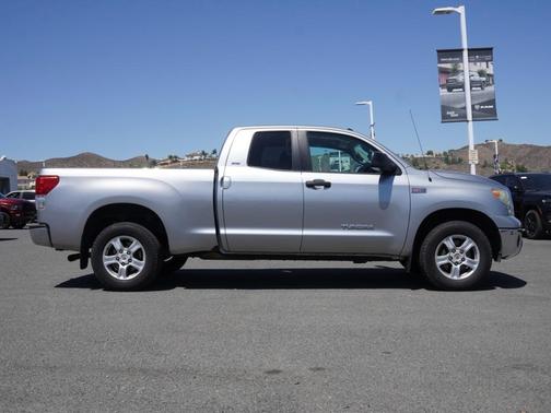 2011 Toyota Tundra Grade