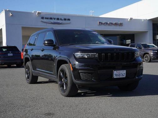 2022 Jeep Grand Cherokee L Laredo