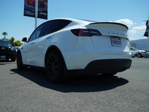 2021 Tesla Model Y Standard Range
