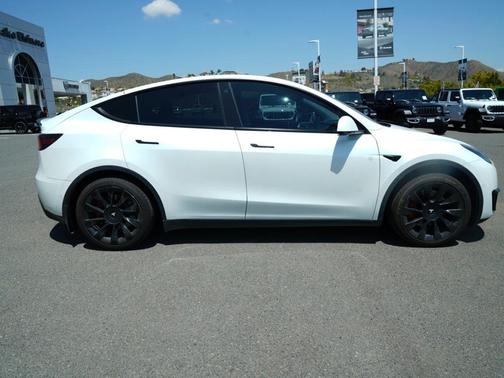 2021 Tesla Model Y Standard Range