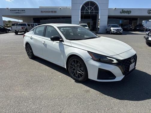 2023 Nissan Altima 2.0 SR
