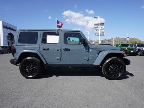 2024 Jeep Wrangler 4xe Sahara