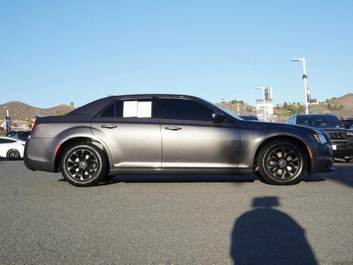 2023 Chrysler 300 Touring