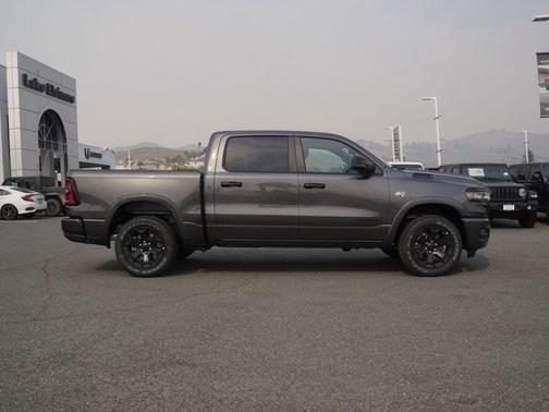 Granite Crystal Clearcoat Metallic 2026 RAM 1500 Big Horn/Lone Star