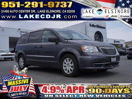 2015 Chrysler Town & Country Touring