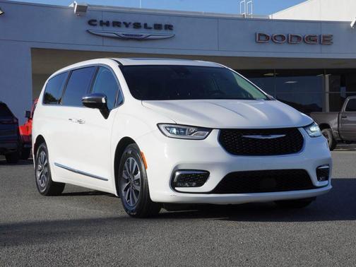 2023 Chrysler Pacifica Hybrid Limited