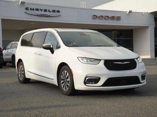 2023 Chrysler Pacifica Hybrid Limited