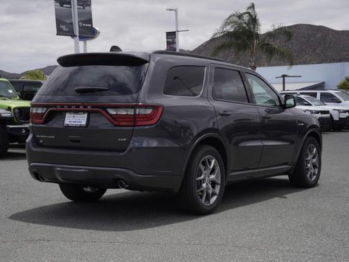 Vapor Gray 2026 Dodge Durango GT Plus HEMI V8