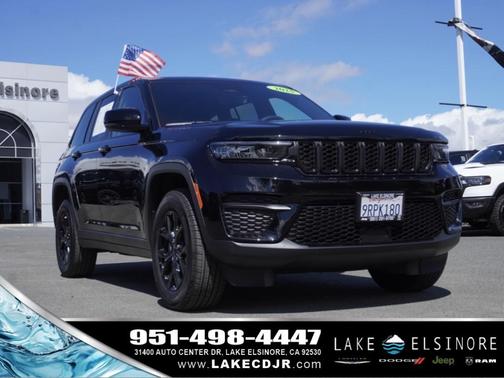2025 Jeep Grand Cherokee Laredo