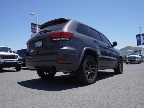 2021 Jeep Grand Cherokee Laredo X