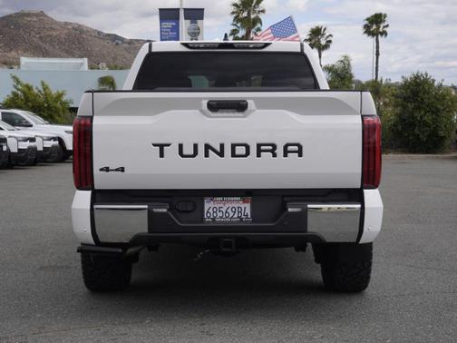 Ice 2024 Toyota Tundra SR5