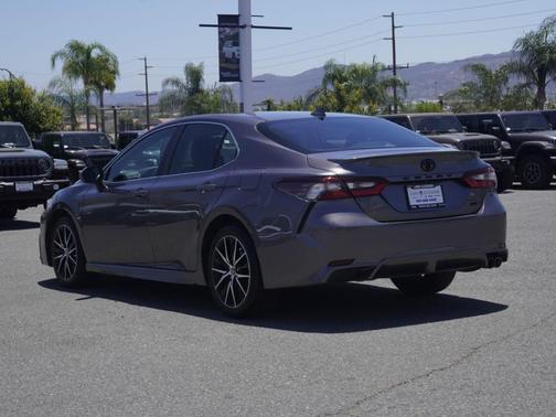 Predawn Gray Mica 2024 Toyota Camry SE