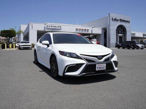 2023 Toyota Camry SE